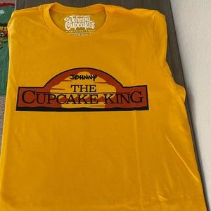 Johnny Cupcakes T-shirt